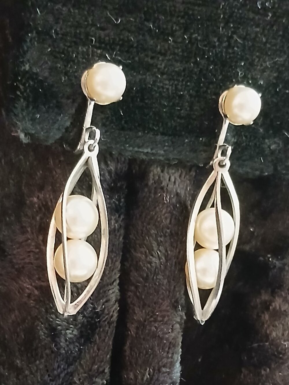 Vintage 50'/60's MCM Faux Pearl 15" Swirl Pod Choker & Screw Back Earring Set - Picture 8 of 11